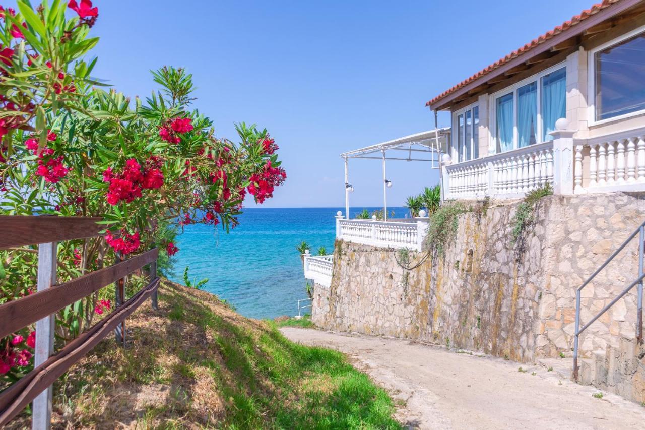אמודי Baywatch Apartments On The Beach By "Elite" מראה חיצוני תמונה
